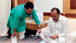 Sunil_Shelake_with_Ajit_Paw