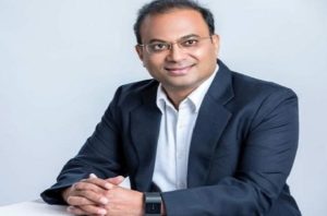 Pune-Collector-Dr-Rajesh-Deshmukh-1