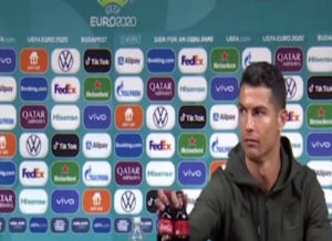 Ronaldo-Shuns-Coca-Kola