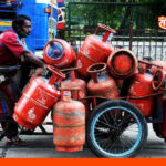 सिलेंडरमध्ये गॅसऐवजी पाणी जवळपास ३ ते ४ लिटर, तर काही सिलेंडरमध्ये तब्बल १० किलोपर्यंत पाणी….