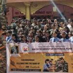 गायत्री इंग्लिश मीडियम स्कूल अँड ज्युनिअर कॉलेज, मोशी येथील विद्यार्थिनी रक्षाबंधनाच्या निमित्ताने दिघी आर्मी कॅन्टोन्मेंटला भेट….